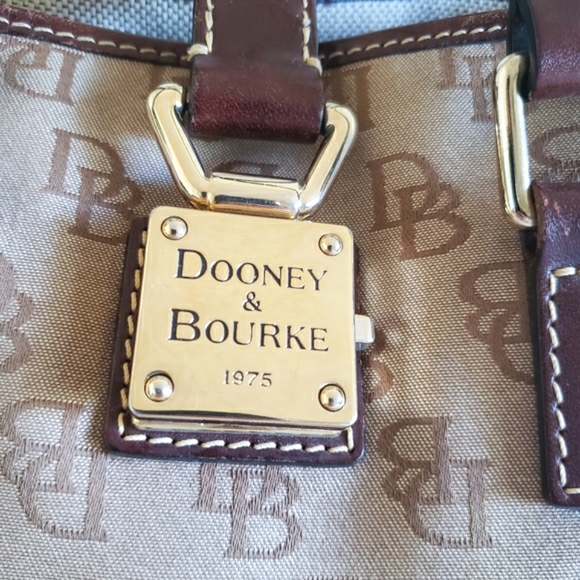 Dooney & Bourke Bucket Bag Monogram Vintage Classic Handbag Purse Signature Logo - Picture 5 of 17